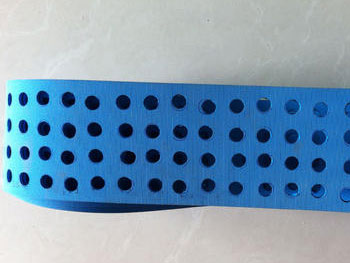 傳送帶用什么打孔？