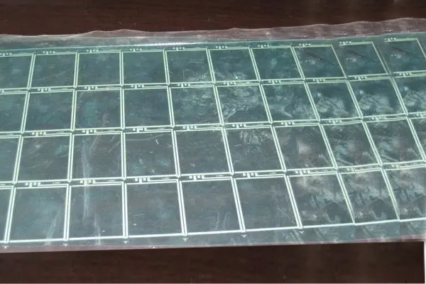 手機全面屏異形切割設備——屏幕面板激光切割機 手機全面屏異形切割設備——屏幕面板激光切割機