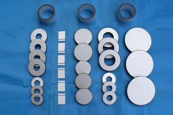 壓電陶瓷片切割打孔設備 壓電陶瓷片切割打孔設備