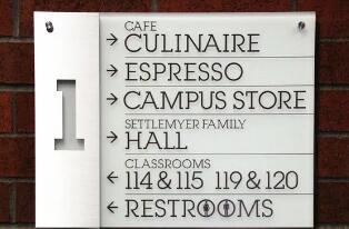 激光切割導(dǎo)向牌，再路癡也不會(huì)迷路啦