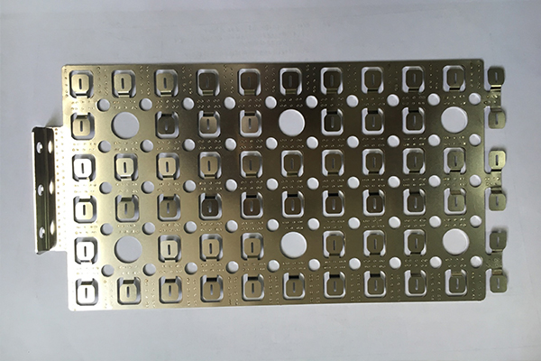 極片極耳切割機，電池生產新助力