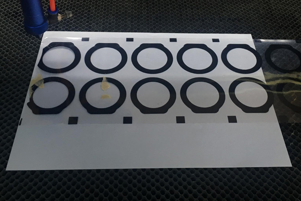 各類非金屬薄膜專用切割設備—薄膜激光模切機